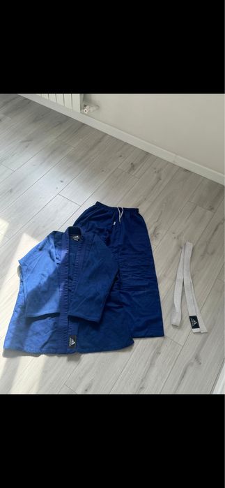 Продам кимано для дзюдо