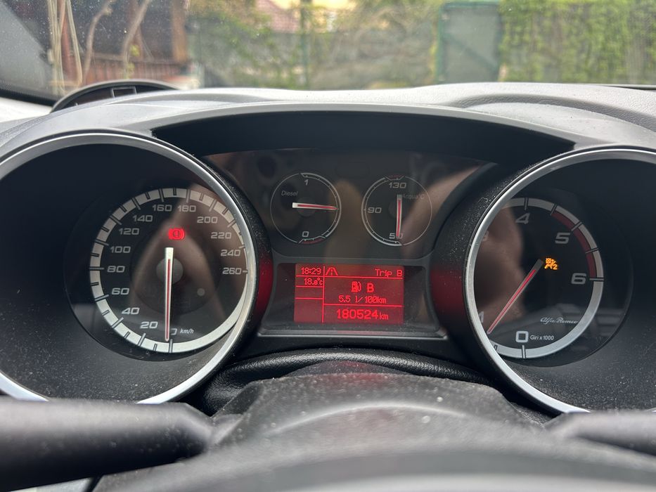 Alfa Romeo Giulietta 1.6 JTDm – 2011 (prima înmatriculare 2012) – 180.524 km