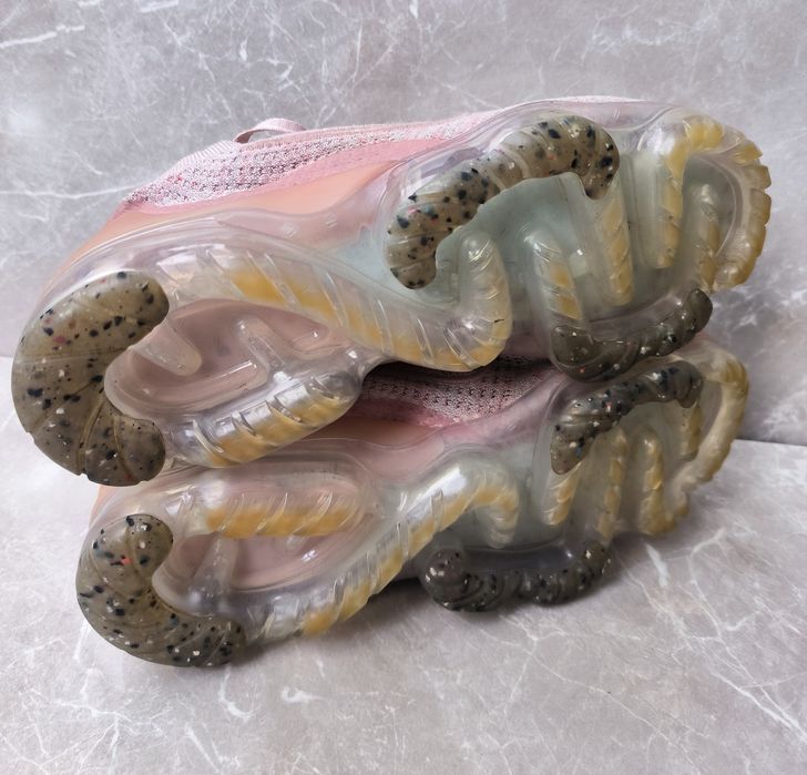 Дамски маратонки Nike Air Vapormax  номер 37,5
