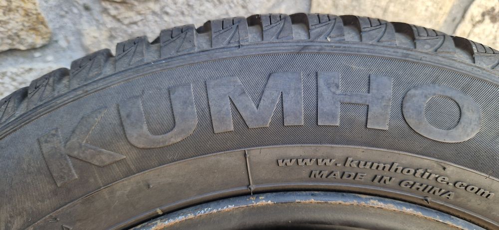 4 броя зимни гуми с железни джанти