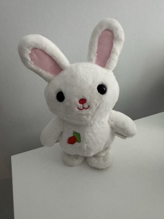 Продается заяц игрушка говорящий