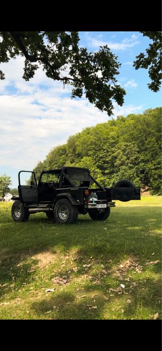 Jeep Wrangler YJ 2.5L
