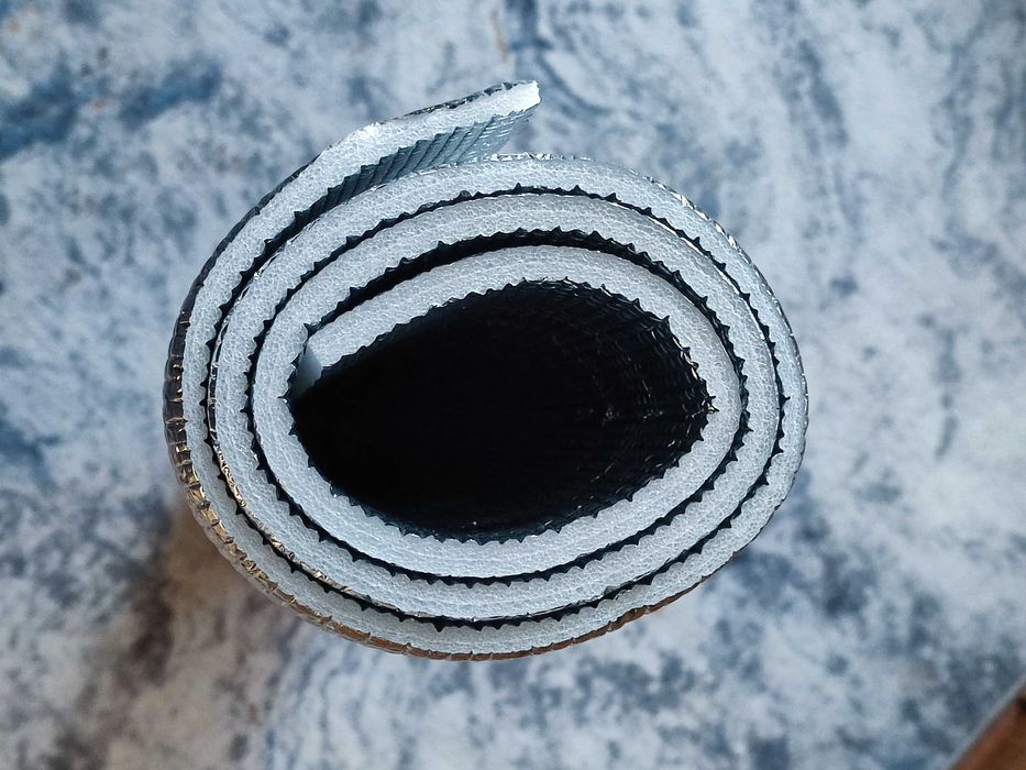 Теплоизоляционный / звукоизоляционный материал 9 мм