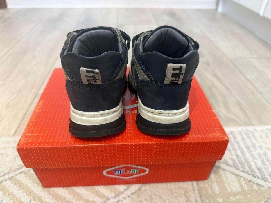 Продаю детские вещи