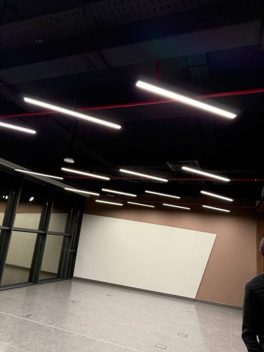 Ustanovka lyustra svitilniki galagen bra asvishenya zakaz  profil