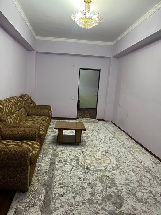Шахар марказида жойлашган 2 хонали квартира ижарага берилади