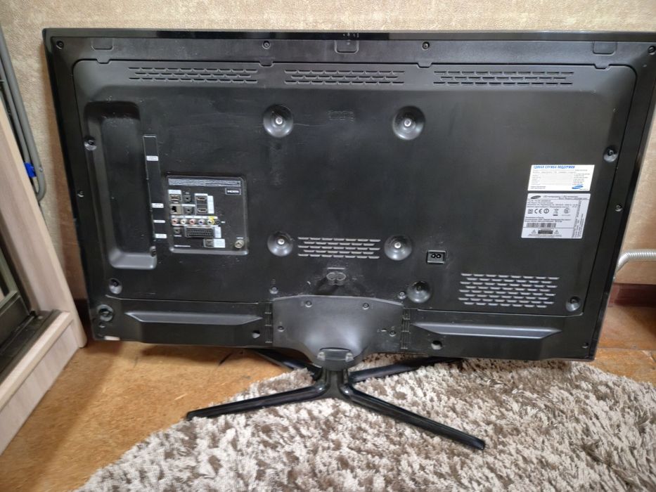 Продам телевизор самсунг