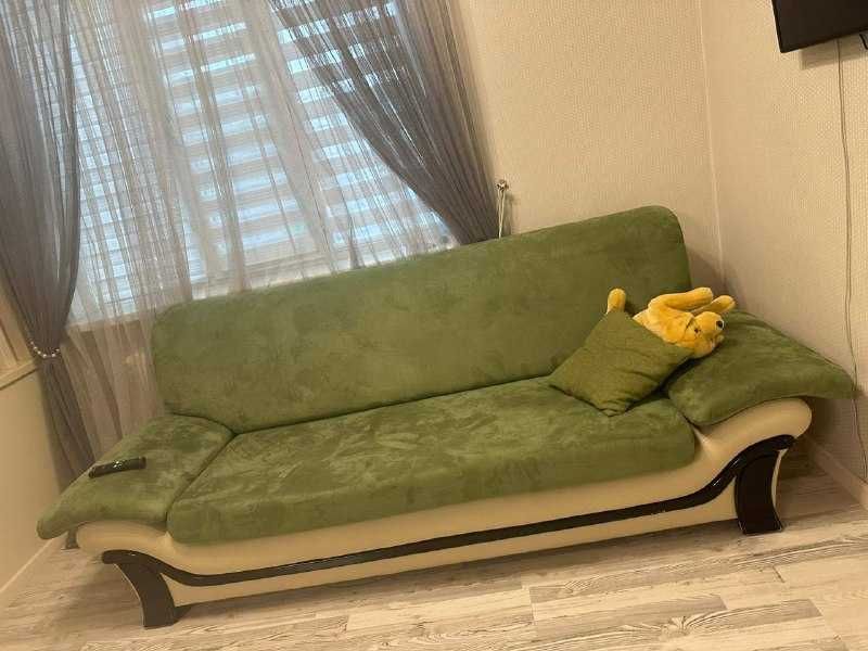 Раздвигающиеся диваны в комплекте в очень хорошем состоянии