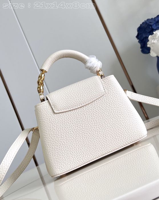 Geanta Louis Vuitton Capucines