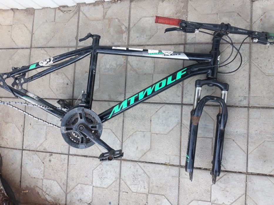 Велозапчасти продам