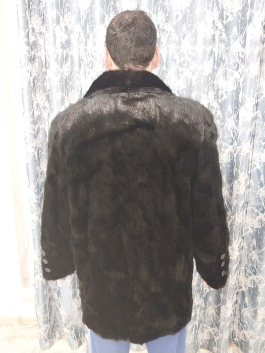 Продам мужскую шубу