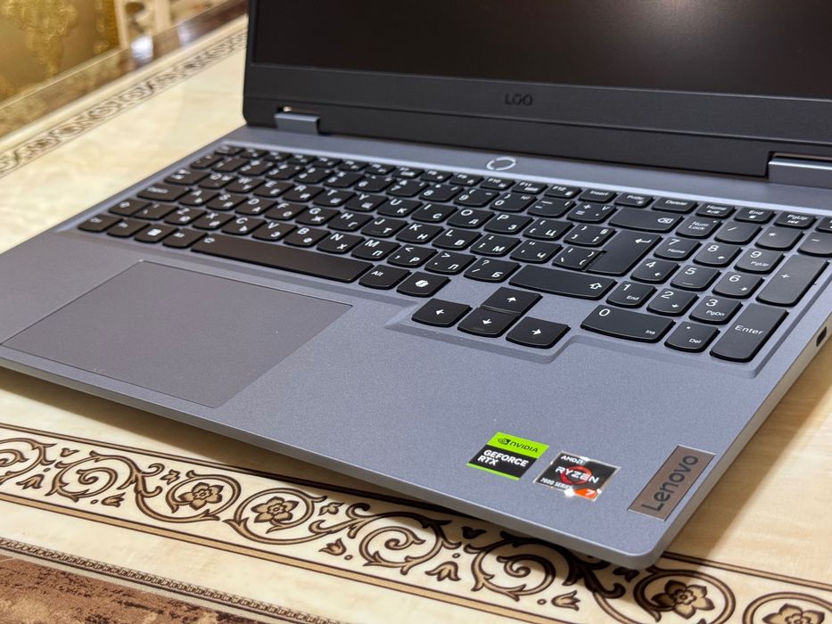 Геймърски Лаптоп Lenovo LOQ – Ryzen 7 / RTX 4050 / 24GB RAM / 1TB SSD – Гаранция до 03.12.2027