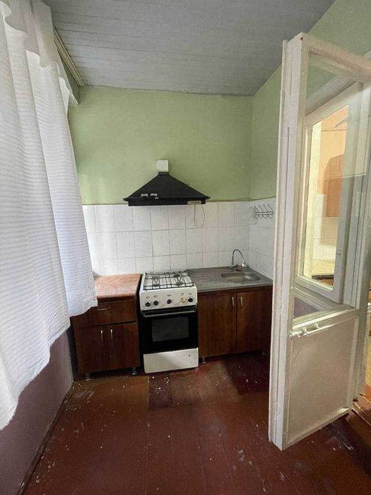 Продаётся квартира 4 комнатная, 1-54-22