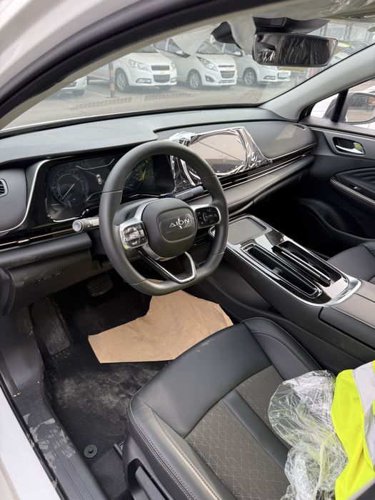 Продается Aion s plus