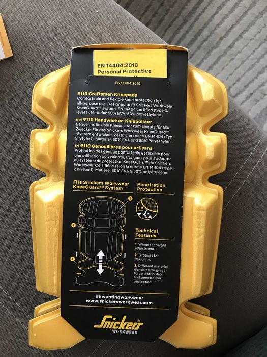 Предпазни професионални наколенки от пяна Snickers 9110