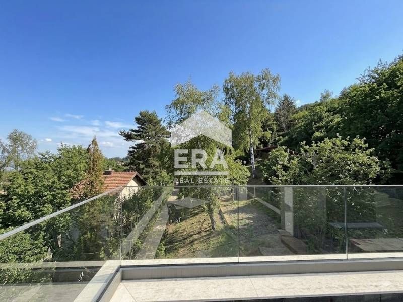 Продава се Тристаен апартамент в София, Бояна - 200 кв.м за 1148 €/кв.м - Снимка #3