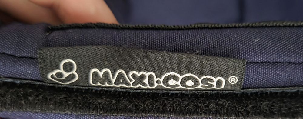 Maxi cosi AxissFix детское автокресло