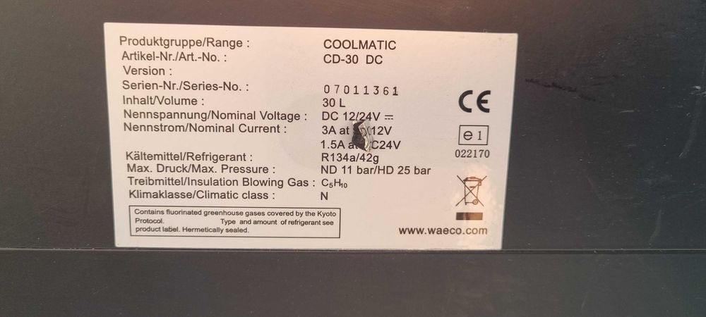 Vand frigider auto 12/24 V