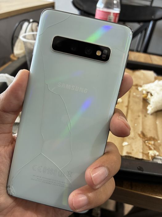 Продам galaxy s10