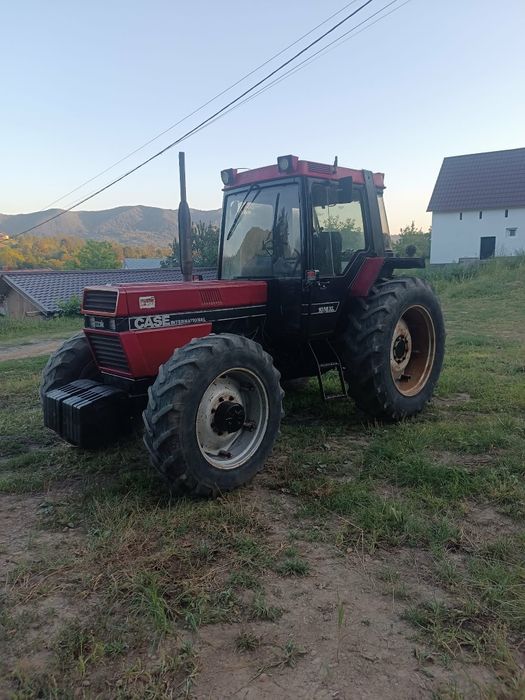Vând tractor Case Ih Internațional  1056 Xl 4x4 dtc