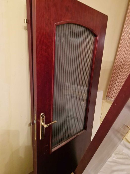 Дървени интериорни врати – високо качество, много запазени