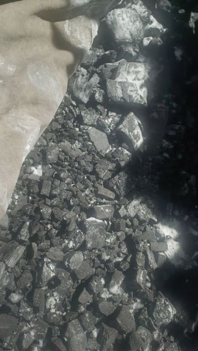 Угольв мешках  (Майкуба) ул.Ворушина 101