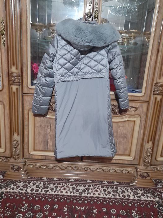 Qalin issiq kurtka hech qancha kiyilmagan 48 razmer 50 gayam bemalol t