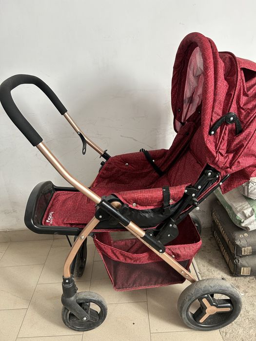 Коляска прогулочная