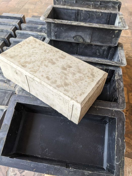 Matrite dale beton 20x10 H 6 cm, 50 bucati