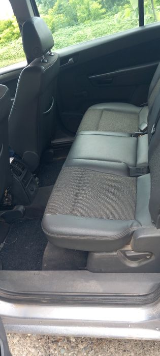 Opel zafira b 1.9 cdti