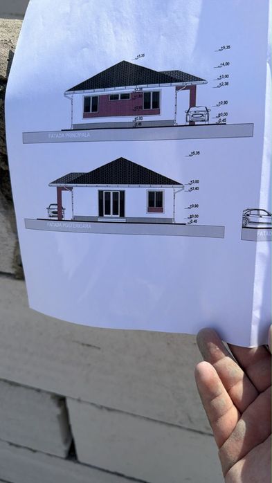 Vand urgent casa in rosu
