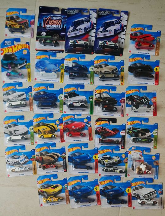 Колички hot wheels и matchbox