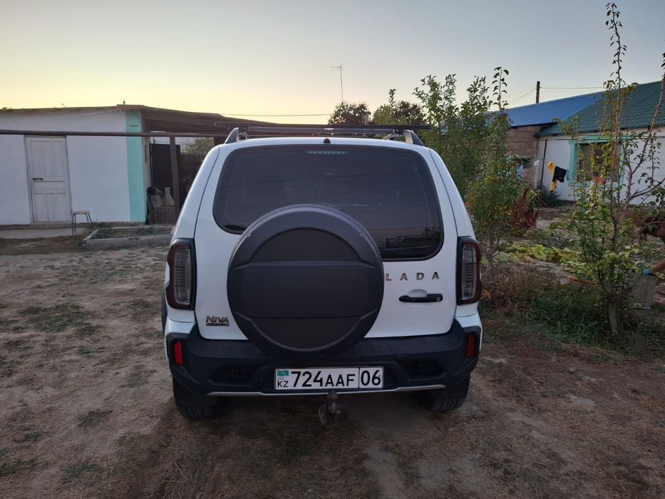 Нива тревел продается