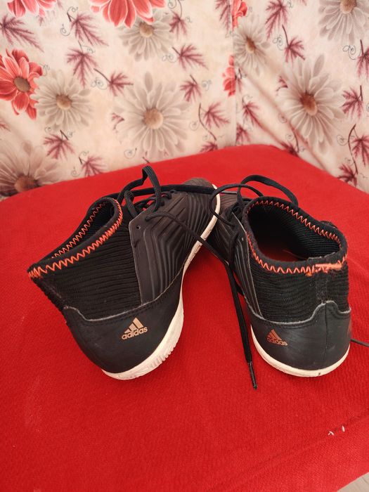 Adidași fotbal Adidas Predator