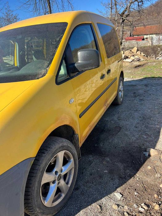 Vând Volkswagen Caddy