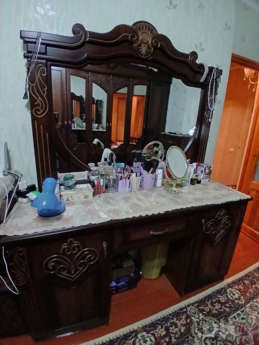 Спальный гарнитур