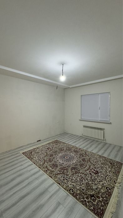 Жаңадан салынған үлкен үй!