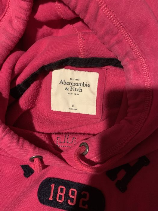 Abercrombie and Fitch, Meru, Cropp