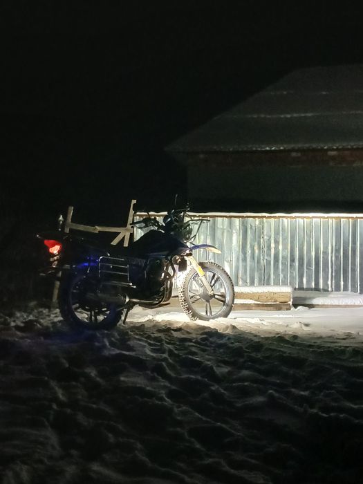 Мотоцикл 250 куб