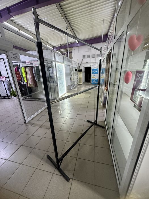 Торговое оборудование вешало