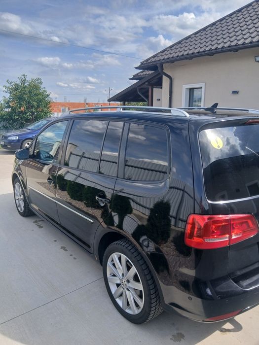 VOLKSWAGEN Touran 2011 — imagine 3