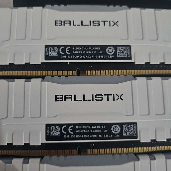 Crucial  ballistix ddr4 3600 4x8gb white бели