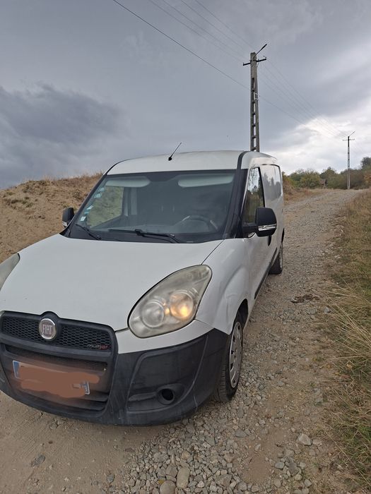 Vând fiat doblo 2013