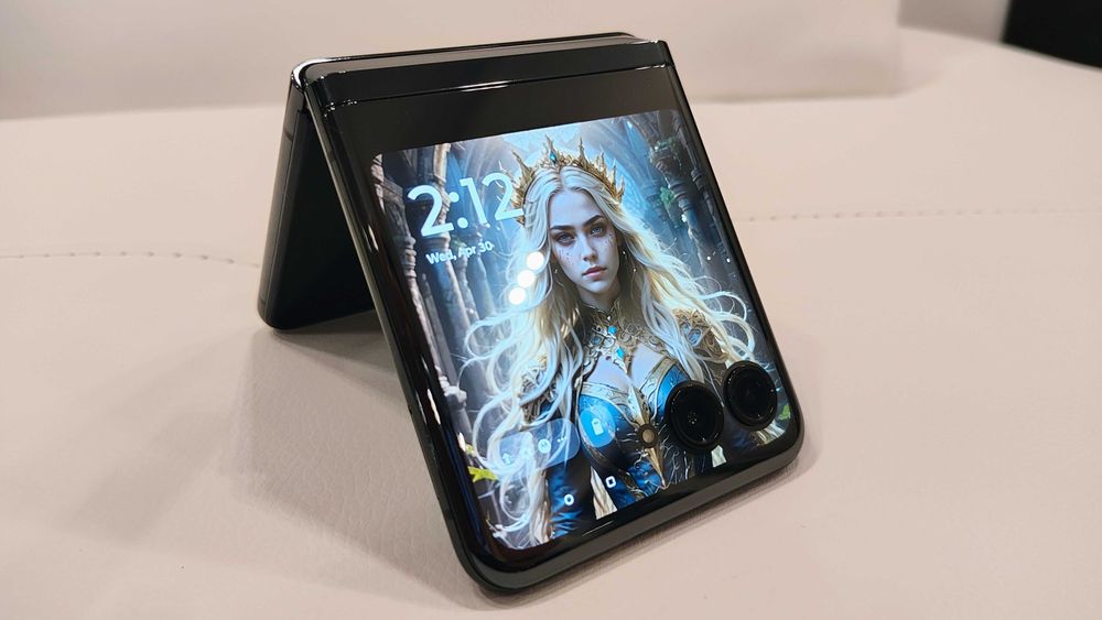 Telefon Motorola razr 40 ultra, Dual SIM, 8GB RAM, 256GB,, Black, NOU