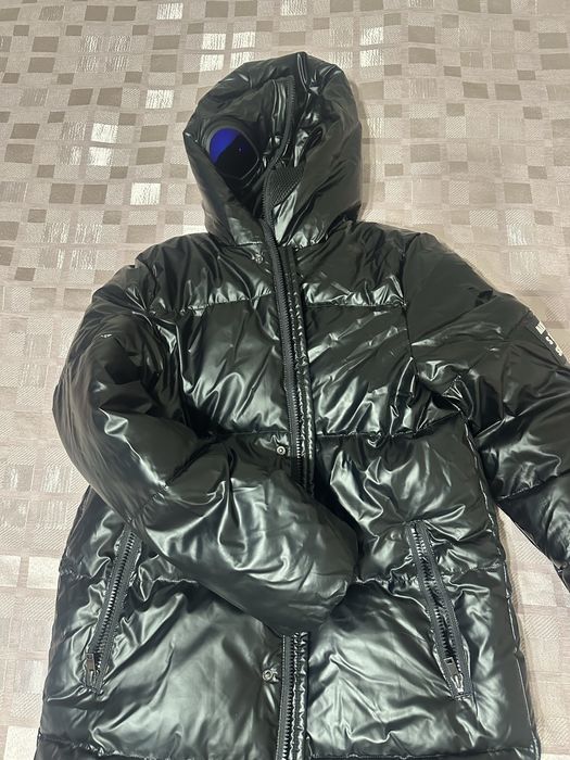 Продам отличную куртку для подростка