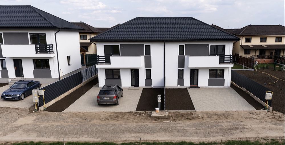 Casa tip Duplex in Ipotesti / Lisaura / 130 mp utili / 260 mp teren