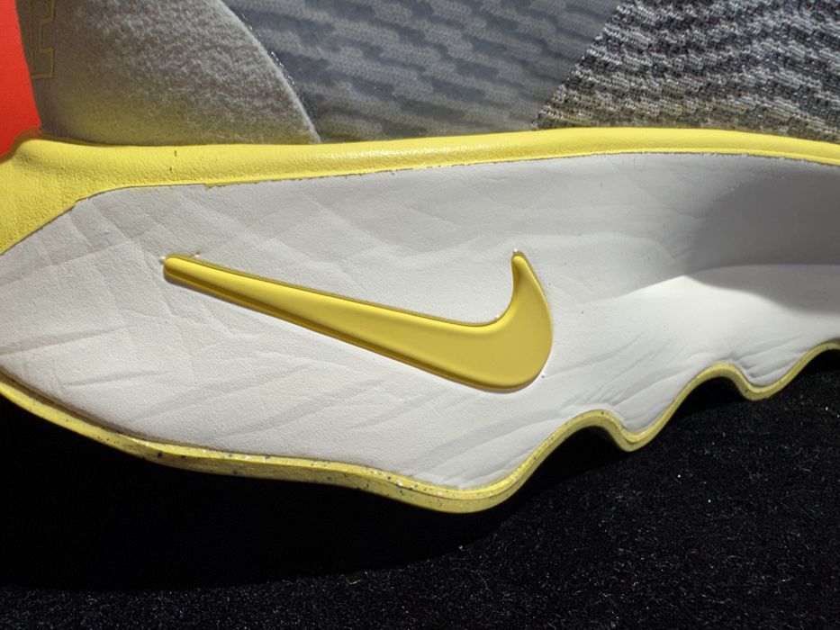 № 49.5 оригинални Nike Motiva Shoemag