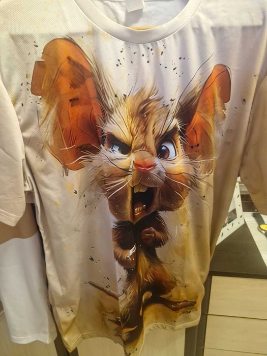 Продават се мъжки тениски