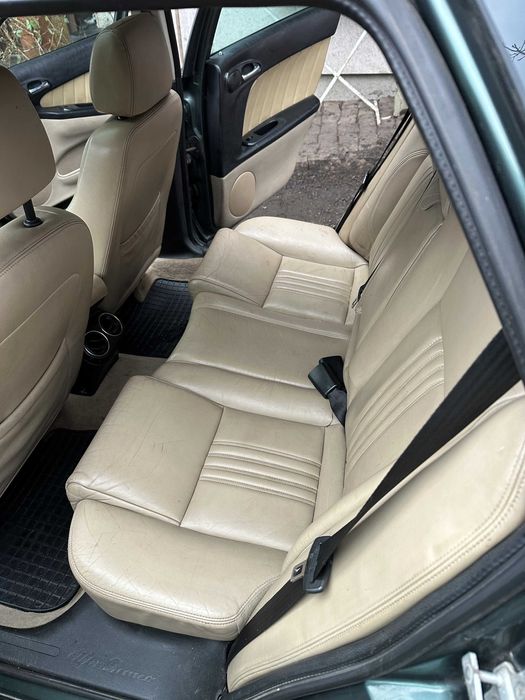 Alfa Romeo Crosswagon Q4