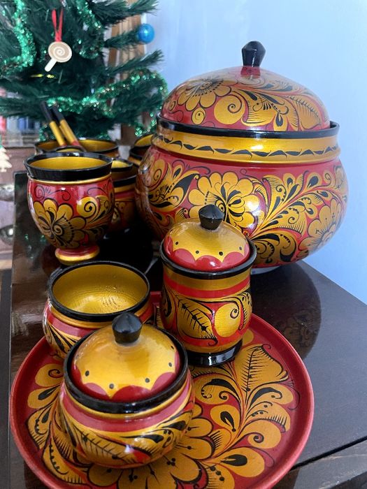 Деревянная посуда хохлома